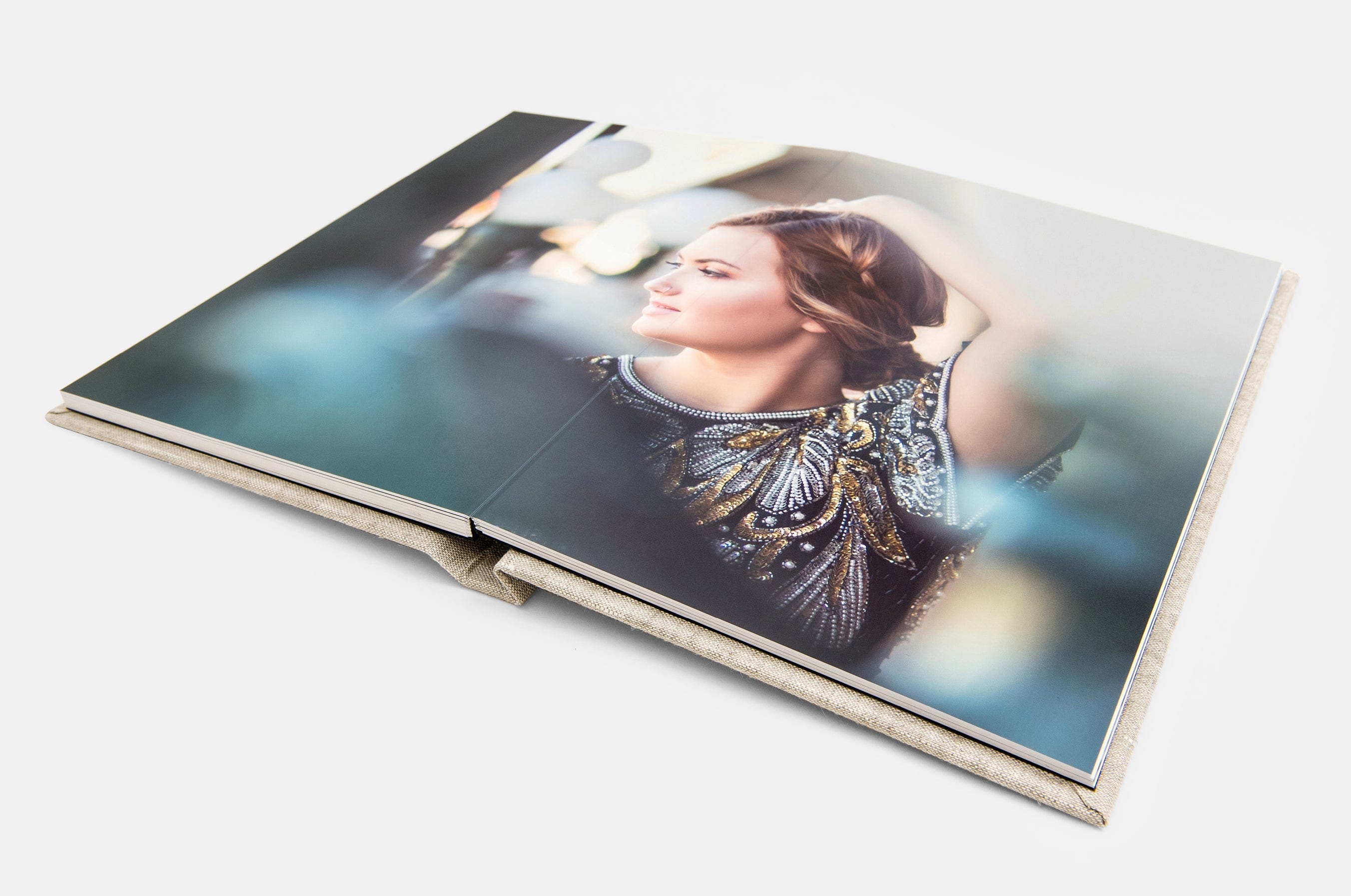 Premium Black Photo Album | Scrapbook Photo Album with Writing Space | 100  Pages